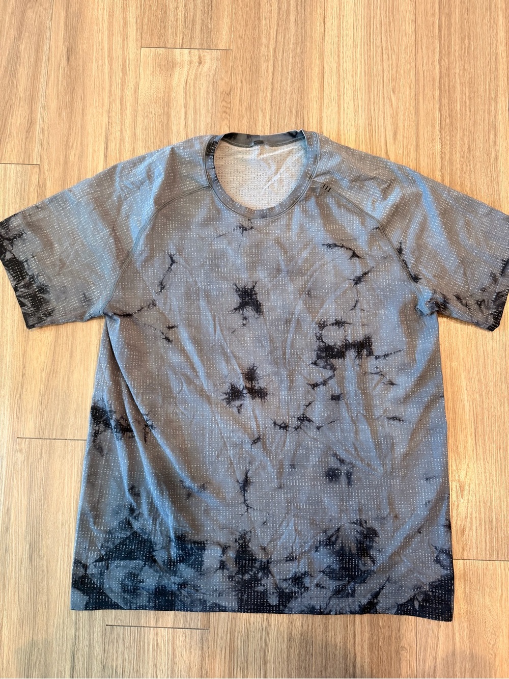 Lululemon Men's Black Tie-Dye Short Sleeve Crew Tee